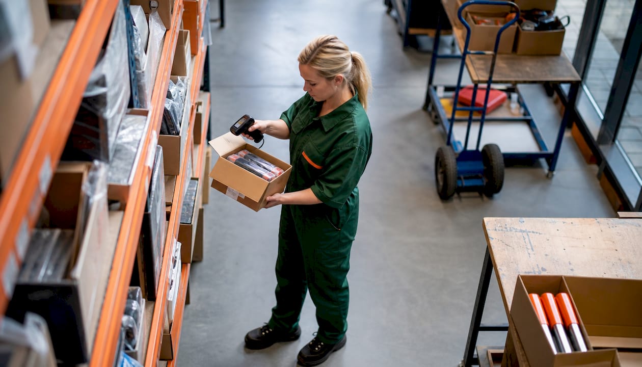 Volgende dag levering gereedschap in Nederland - Dakdeals